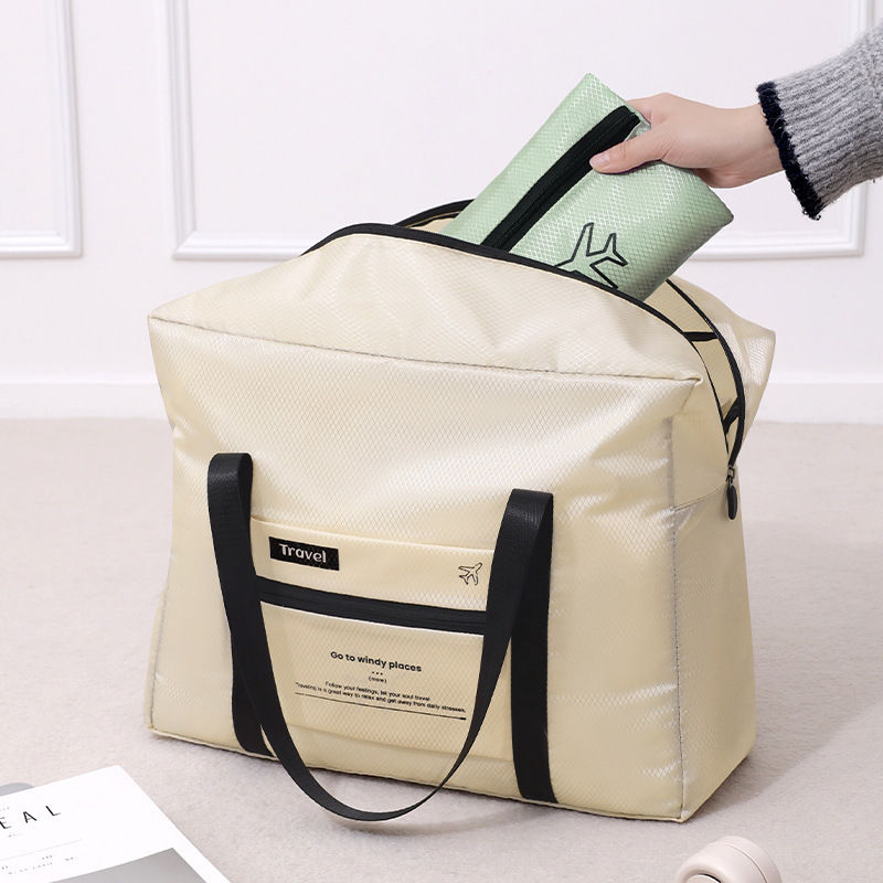 Foldable polyester checkered handbag, travel waterproof suitcase, luggage bag, large-capacity business trip storage, boarding bag Application Scenario