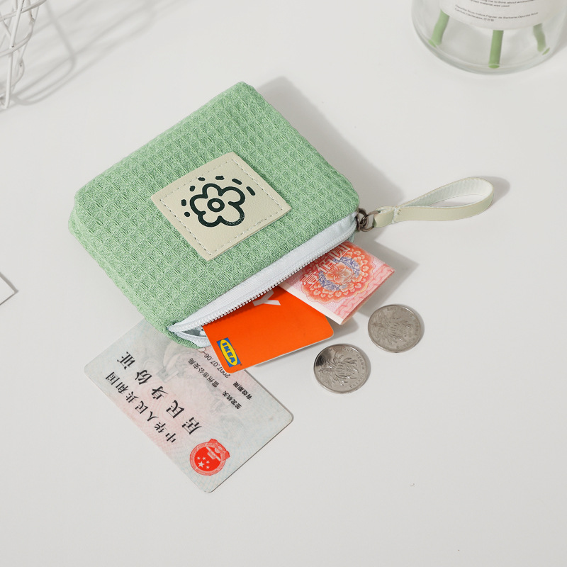Ailun's cute and simple waffle coin purse is fresh and portable. It's a small handbag for business trips and a cosmetic storage bag for women full figure