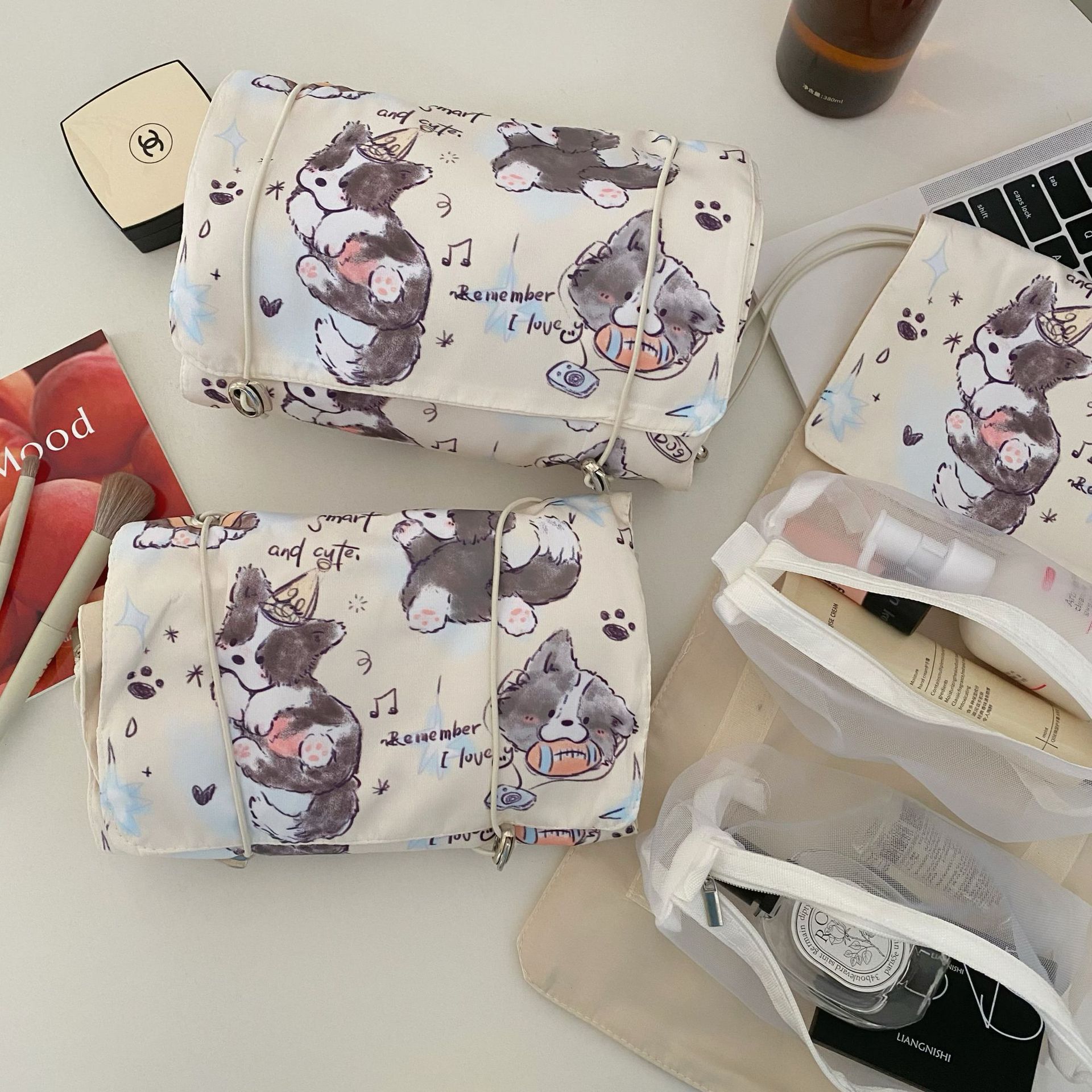 Cartoon music Border Collie dog makeup bag, portable four-in-one detachable travel toiletry bag for women, large-capacity storage bag full figure