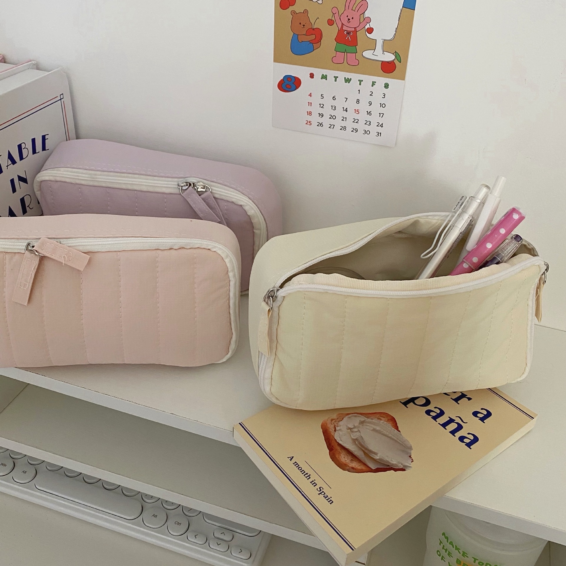 A high-appearance-level Fufu pie pen case, a large-capacity Japanese-style stationery bag for girls, a cute and girlish pencil case for primary school students full figure