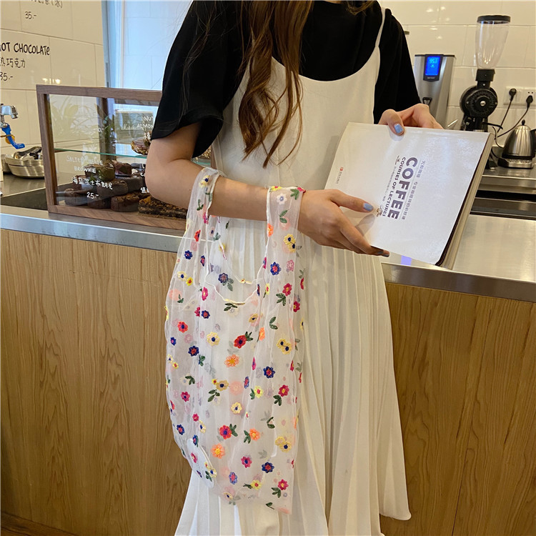 0492 New Style mesh embroidered flower Bag Fairy Summer Cute and fresh Mesh hand-carried Bag wholesale supply details Picture