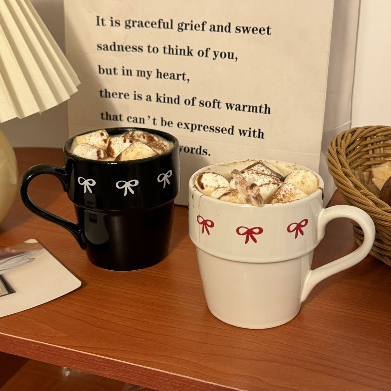 Creative hand-painted bow mugs, ins niche high-end cups, home couple coffee cups, ceramic water cups Specification drawing