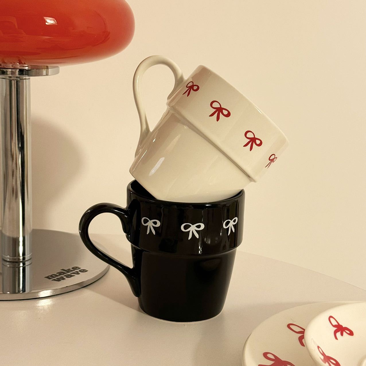 Creative hand-painted bow mugs, ins niche high-end cups, home couple coffee cups, ceramic water cups Application Scenario
