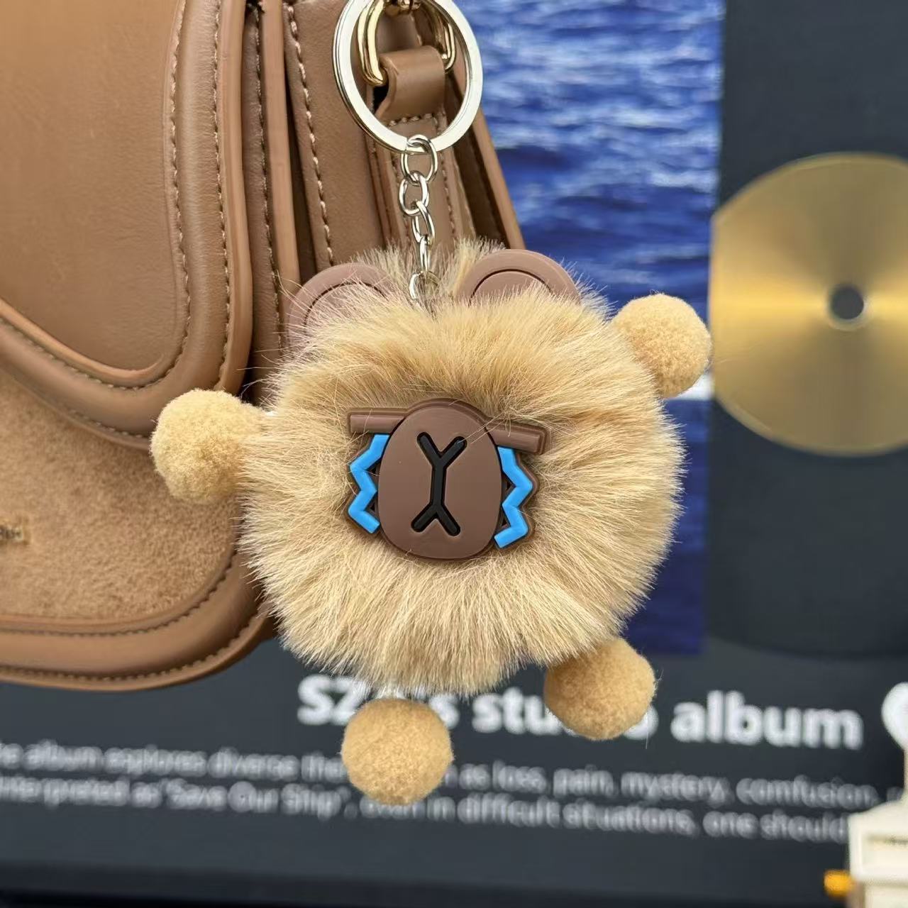 Best-selling Dopamine Friend Extreme Pulling Doll Keychain Pendant Cartoon Cute Capybara Plush backpack Application Scenario