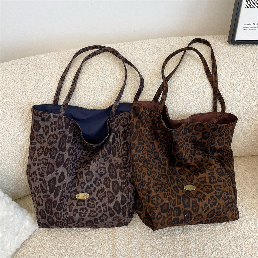 41031 Leopard Print fashion Tote Bag Women's large-capacity bag New trendy double-bread hand-carry commuting single-shoulder bag full figure