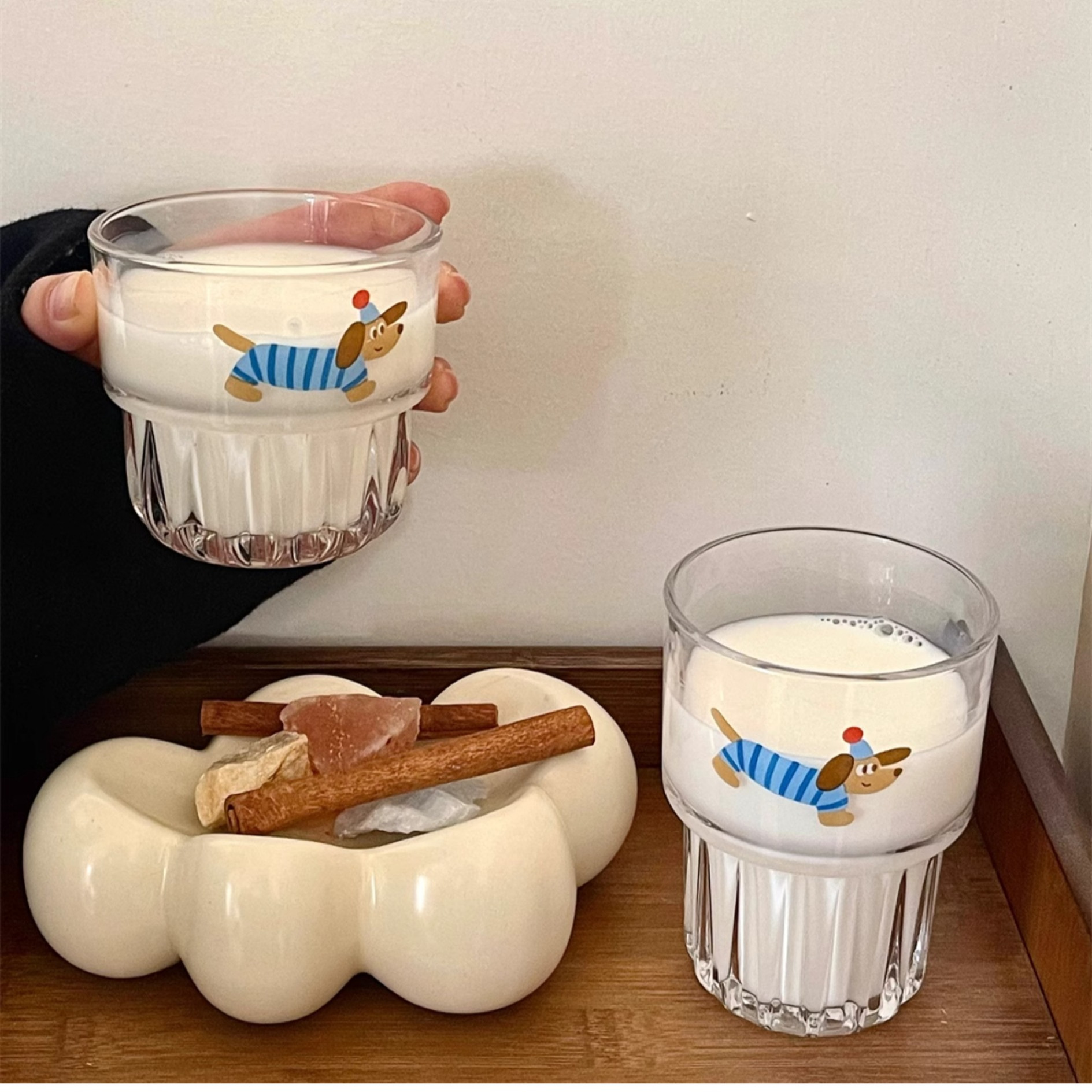 Cute cartoon sausage dog glass cup, ins cold brew coffee cup, home juice cup, latte milk tea cup, water cup details Picture
