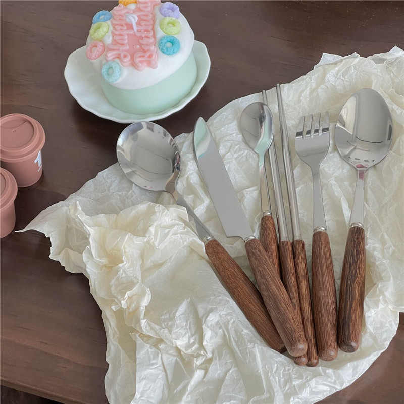 Korean retro InS-style wooden-handled chopsticks, knives, forks, spoons and tableware set for home use - rice spoons, soup spoons and coffee spoons Specification drawing