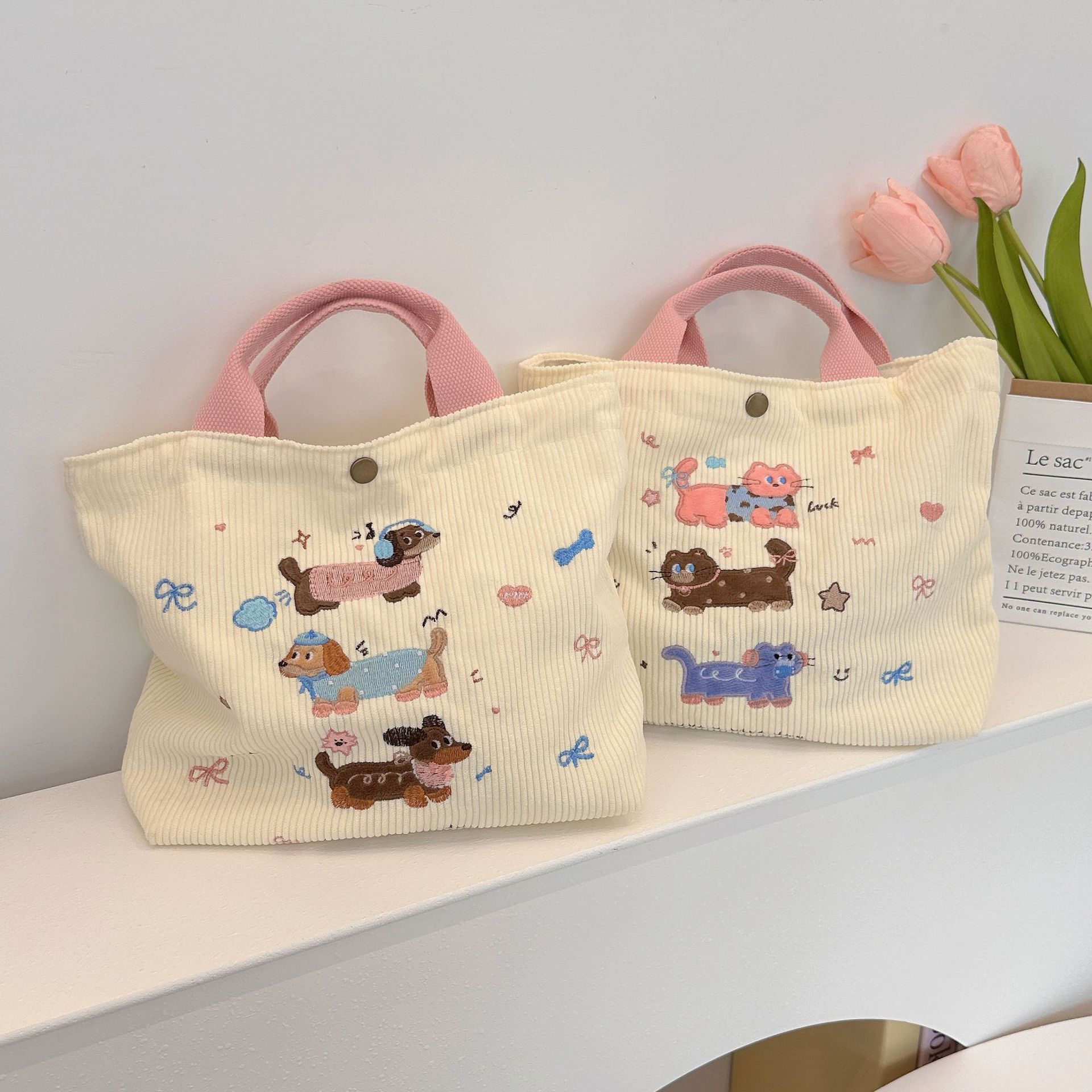 New 49241 fluffy cartoon hand-held commuter lunch bag, cute lunch box bag, corduroy embroidered hand-held bag details Picture