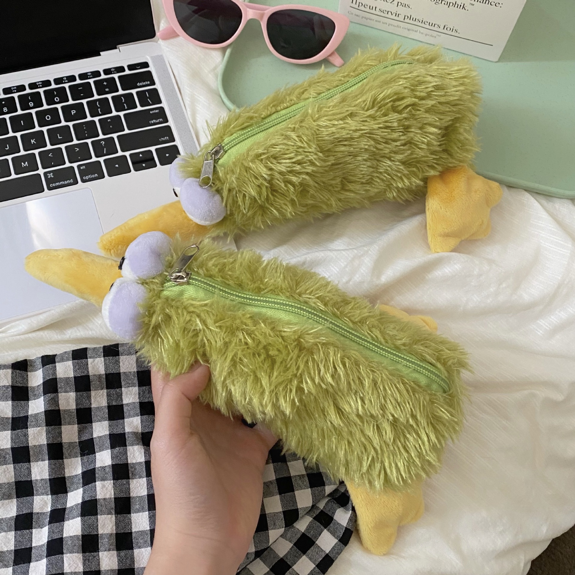 Kiwi Bird pencil case, high appearance level, ins style, junior and senior high school girls' stationery box, cute large capacity pencil case for girls Specification drawing