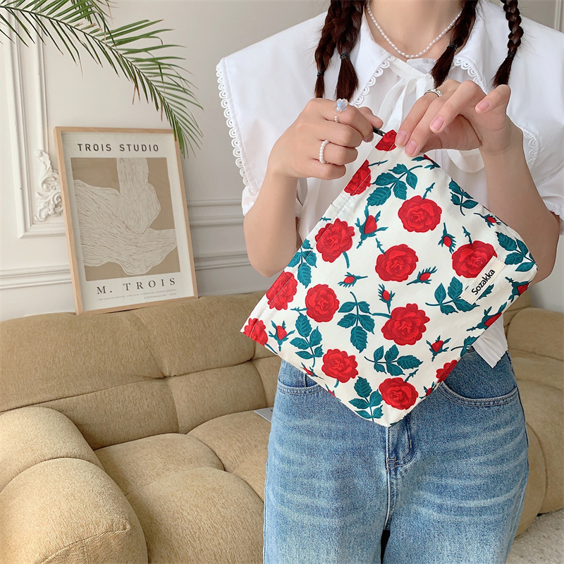 3432 Artistic and fresh floral cotton makeup bag, Japanese-style clutch, portable sundries storage bag, red envelope opening details Picture