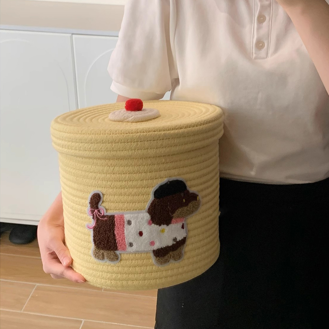 Creative Little dog woven cotton thread basket, large-capacity dust-proof storage bucket with lid, storage basket, household sundries storage basket full figure