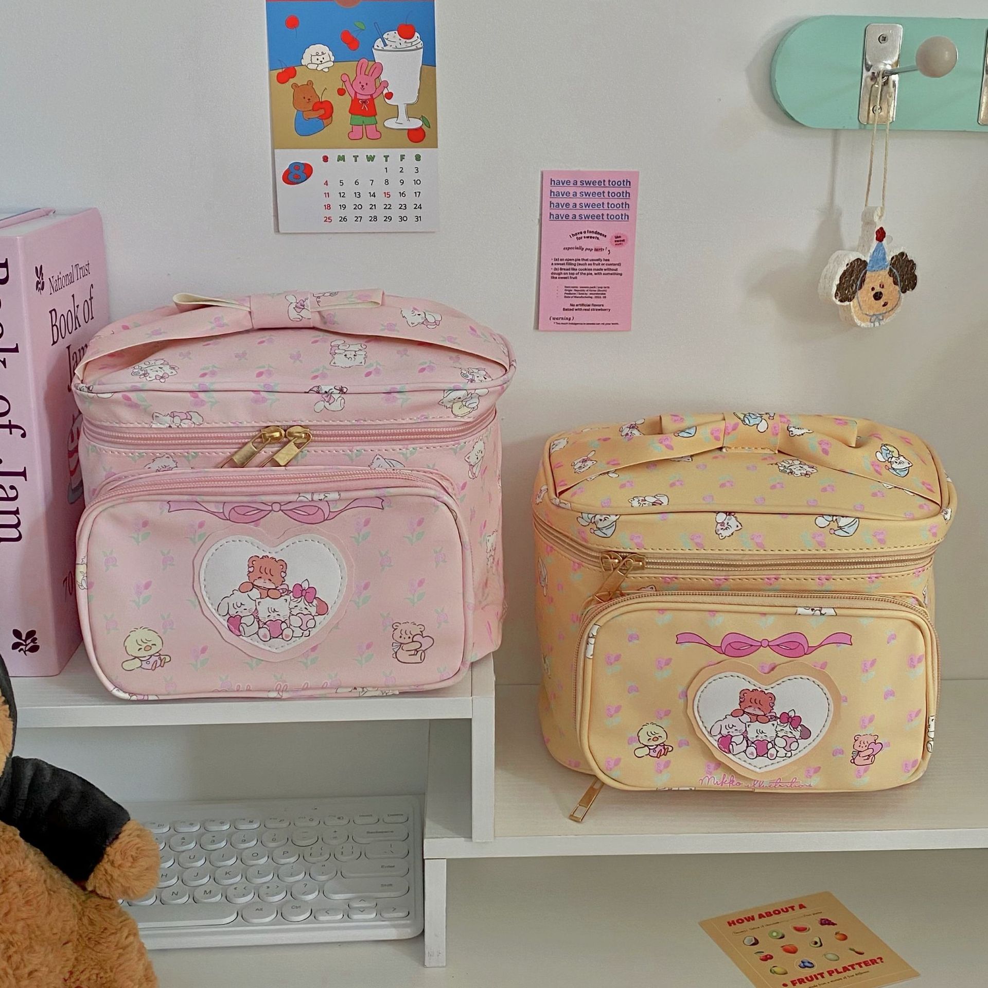 Internet celebrity bestseller ~2024 New style girlish makeup bag, storage bag, large capacity, cute animal square handbag full figure