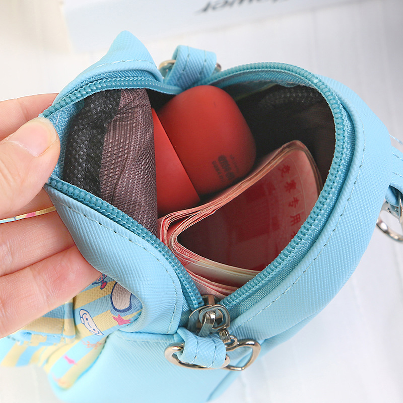 This coin purse is in an Instagram style, cute and girlish, simple and creative zipper small bag for women. It's a single-shoulder crossbody bag that can be carried around Specification drawing