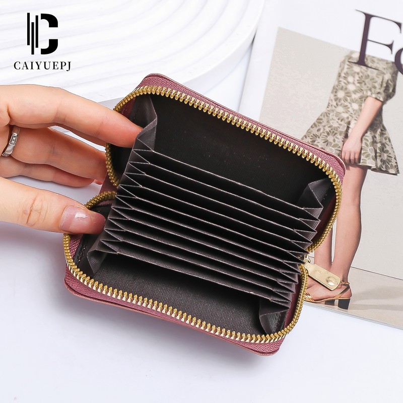 Women's short zipper coin case, access card holder, coin purse, card case integrated, multi-slot, retro women's wallet Application Scenario