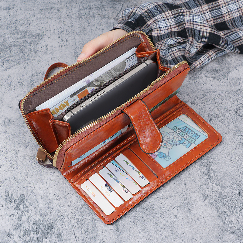 The manufacturer wholesals new fashionable oil-wax leather large-capacity wallets for women, long and large banknote holders, and hollowed-out wallets for women Specification drawing