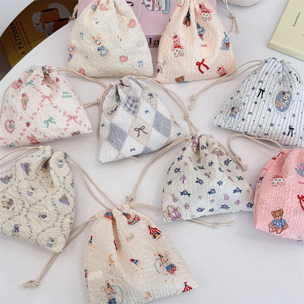 48151 [Copyrighted Edition] Cartoon Drawstring pocket Student Storage Bag Mouth Red Makeup Bag Portable Three-piece Set details Picture