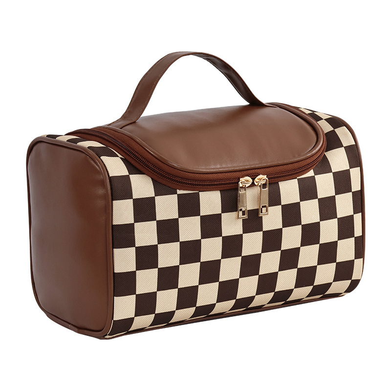 Maillard storage bag for women, large-capacity portable, ins style, high appearance level, new travel cosmetics and toiletries storage bag Item Picture