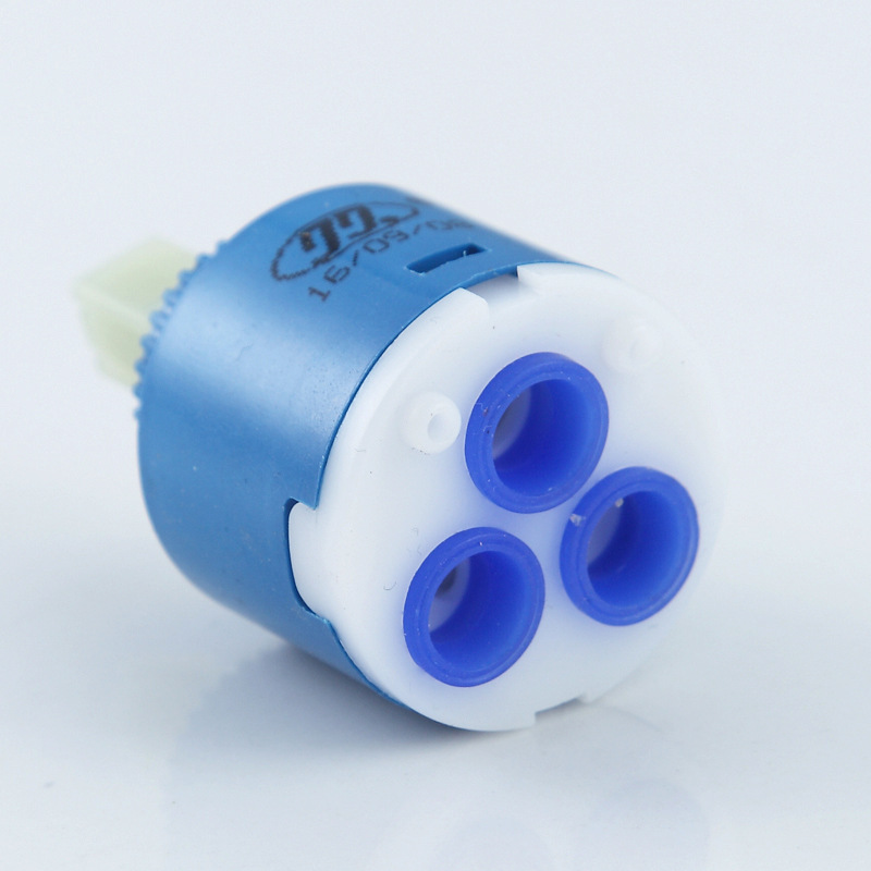 Taiwan Jiujiu valve core, hot and cold valve core, vegetable basin, washbasin and faucet accessories, 35/40MM flat foot ceramic valve core Application Scenario