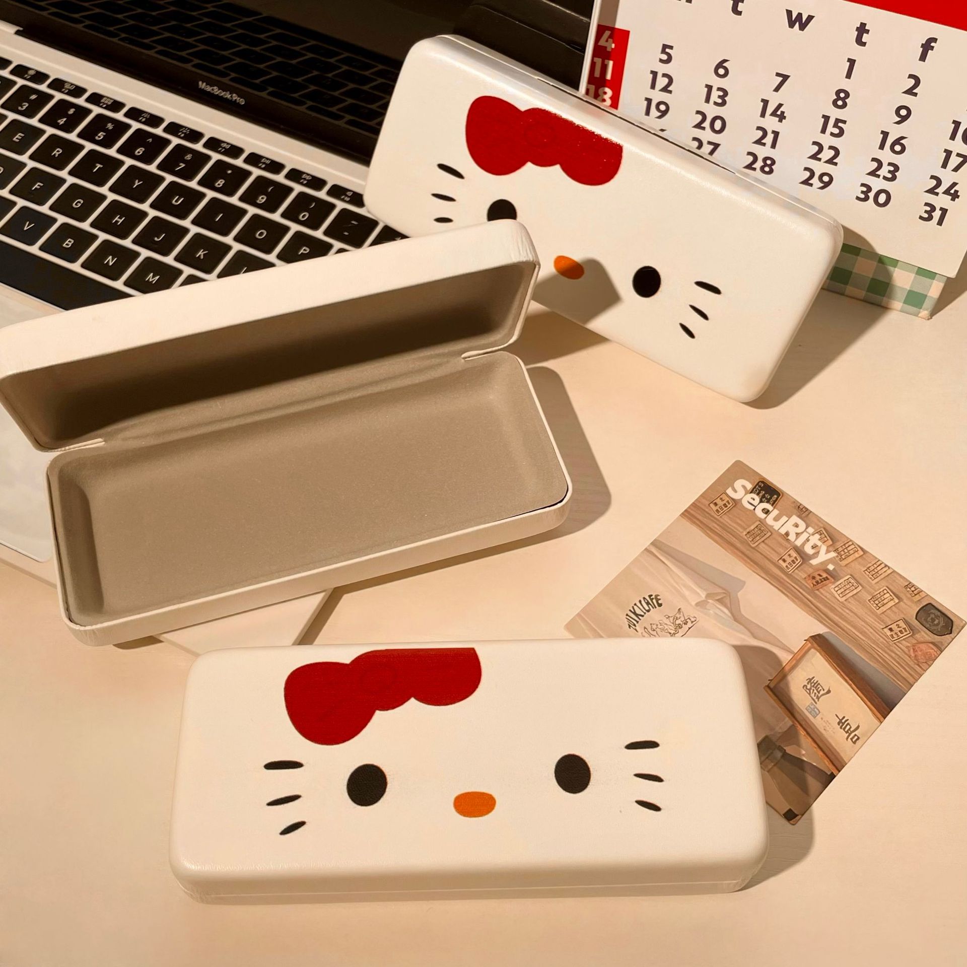 Cute cat glasses case 2025 New model anti-pressure and anti-drop storage box, portable student sunglasses and myopia glasses box details Picture