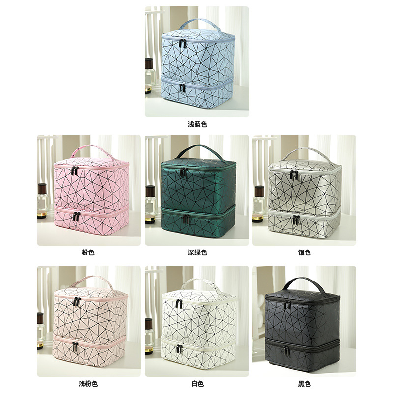 Cross-border bestseller nail polish storage bag - Portable by hand - can hold 30 bottles and 1 nail polish lamp, double-layer storage Application Scenario