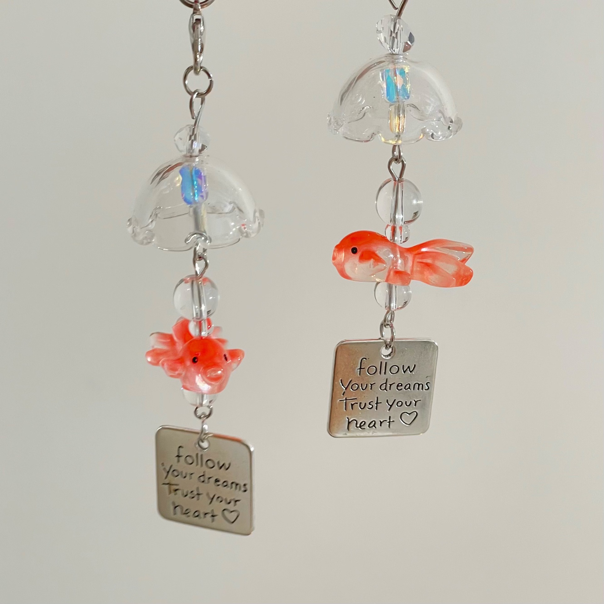 Dreamy goldfish pendant, the same style as Xiaohongshu, cute and high appearance level girl bag pendant, keychain diy decoration full figure