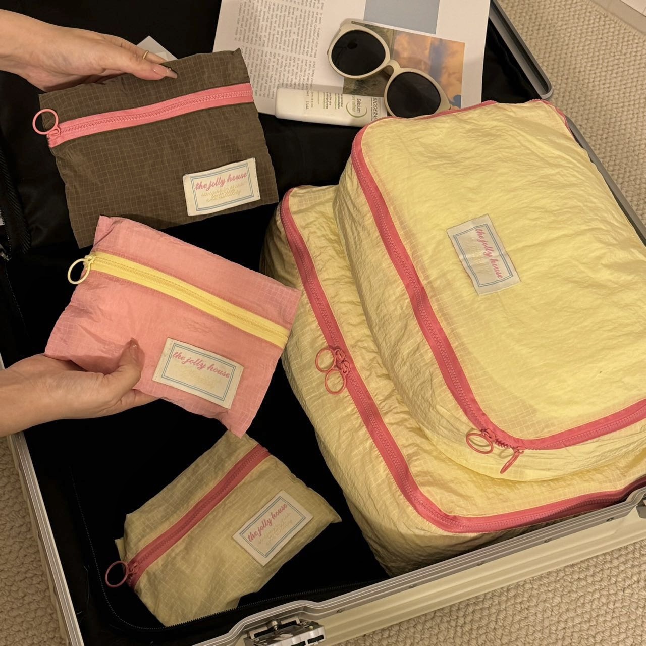 Let's go for a ride! Travel storage bags, clothing luggage sorting bags, clothing sorting bags, mini waterproof ID bags Specification drawing