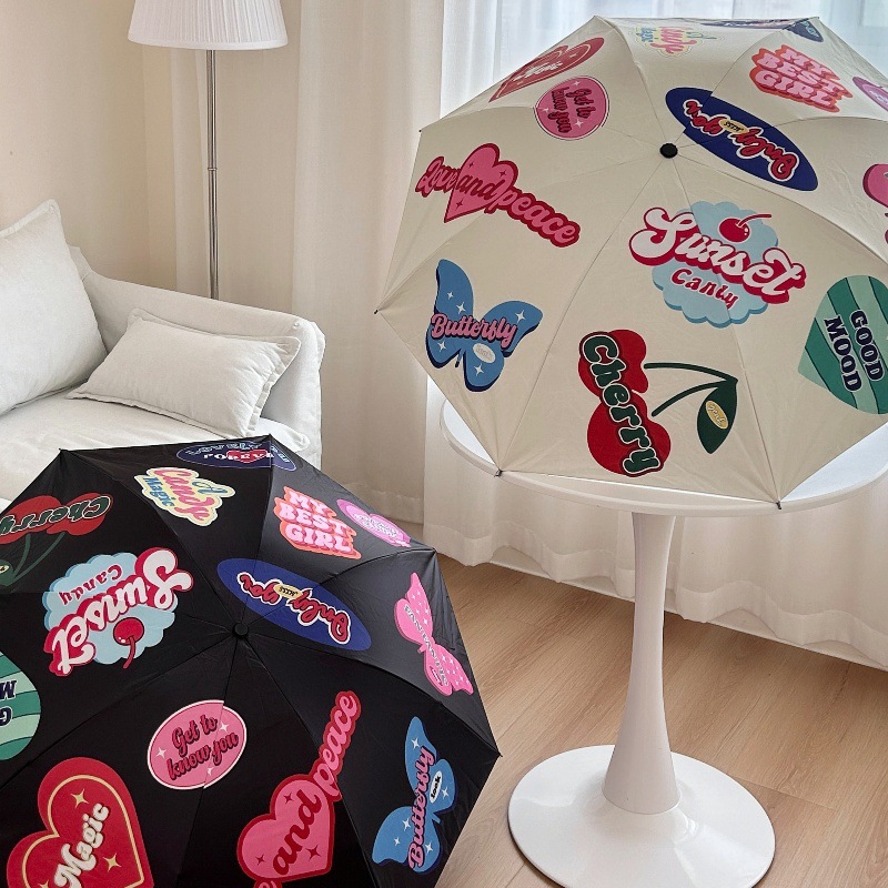 Korean version of ins retro heart-shaped umbrella, sun umbrella, all-weather black rubber sun protection umbrella, portable folding umbrella, sunshade umbrella full figure