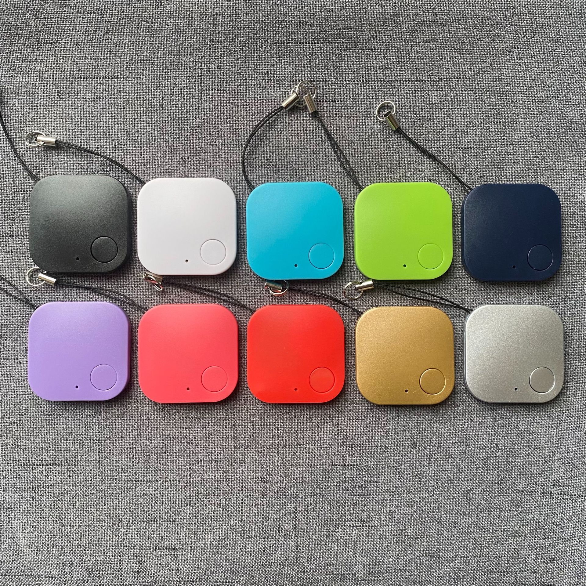 Square Bluetooth anti-loss device, smartphone lost item tracker BLE5.0, low power, two-way alarm, in stock full figure