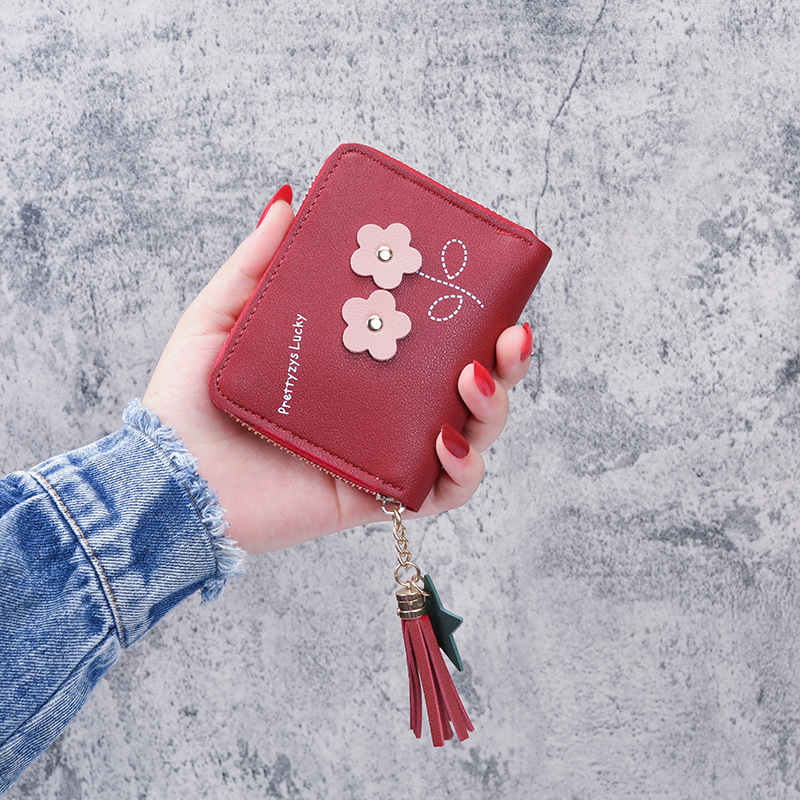 2021 Short wallet for women, zipper coin case, cute flower Korean version, New mini and fresh coin purse Application Scenario