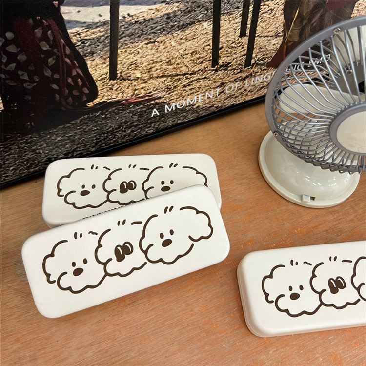 Original style! Ins-style cute bear glasses case, creamy portable anti-pressure glasses storage box, couple style full figure