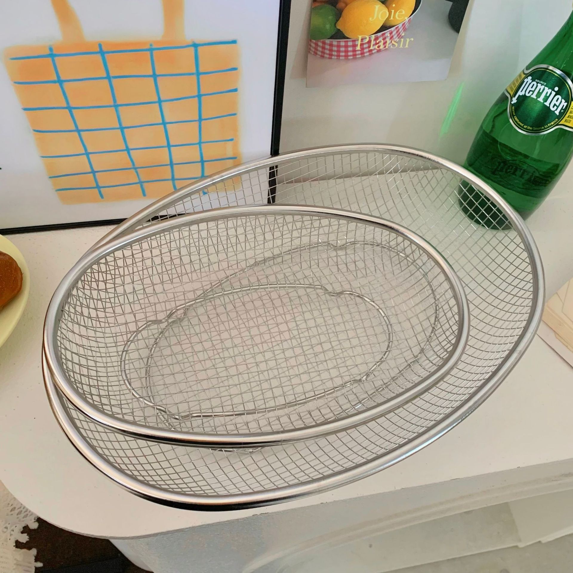 Recommended for use: stainless steel mesh elliptical baskets for water and oil filtration, snack baskets for washing vegetables and fruits, water filtration baskets, and storage baskets Item Picture
