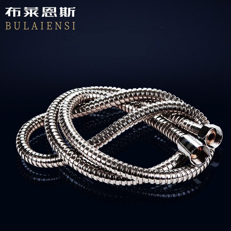 The bathroom stainless steel double-loop pipe is connected to the shower head, shower hose and shower head water pipe 1.2 and 1.5 full figure