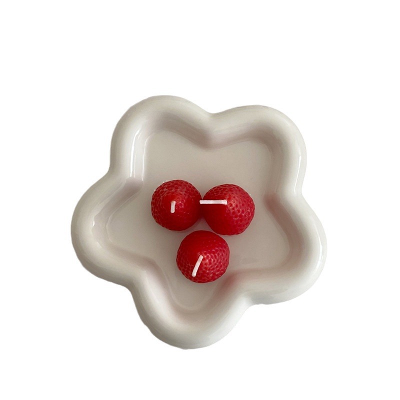 Korean ins cream-colored flower ceramic plates, home creative breakfast dessert plates, salad plates, vegetable plates, photo props Item Picture