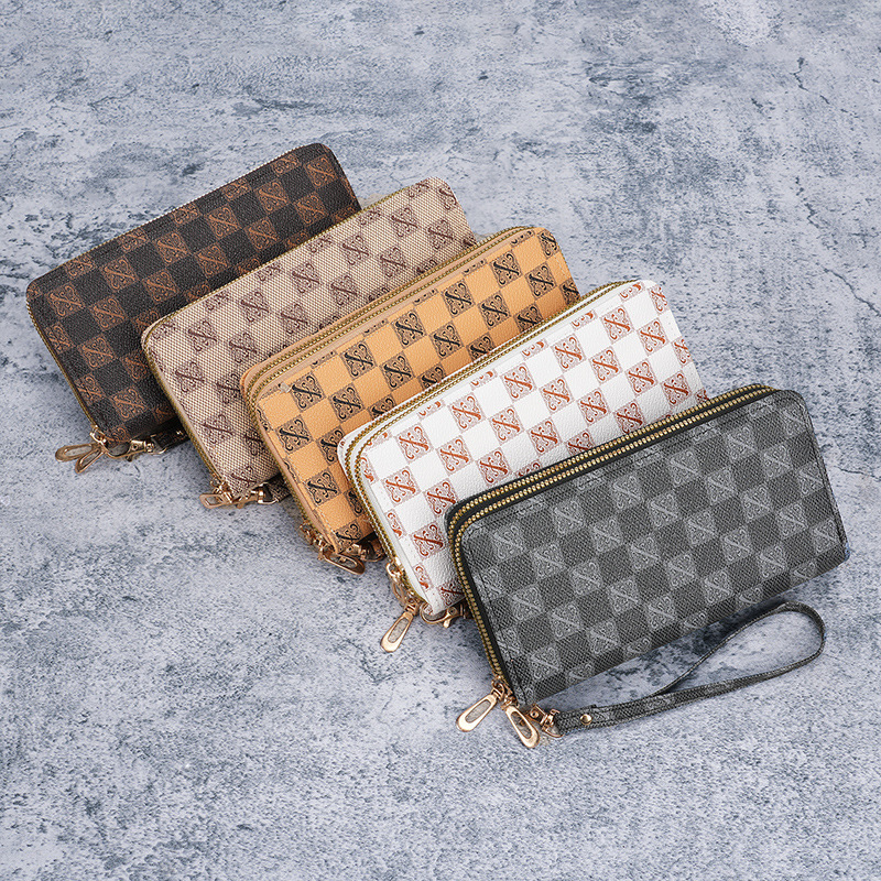 Women's long, large-capacity coin purse, double-zipper women's clutch, multi-functional mobile phone bag, loose change bag for women Application Scenario