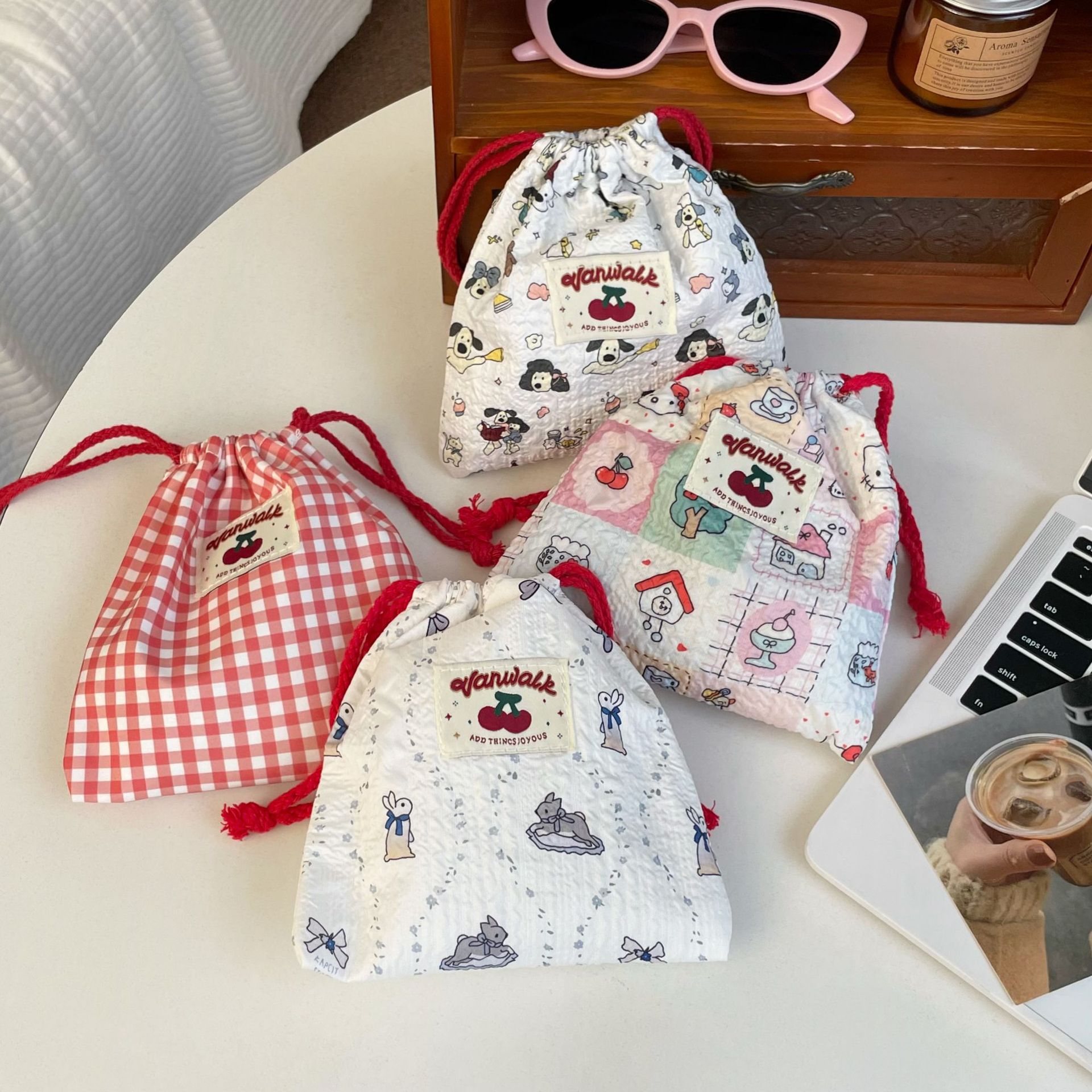 2025 New cherry bundle pocket cartoon cat portable and exquisite storage bag, large-capacity coin purse for travel details Picture