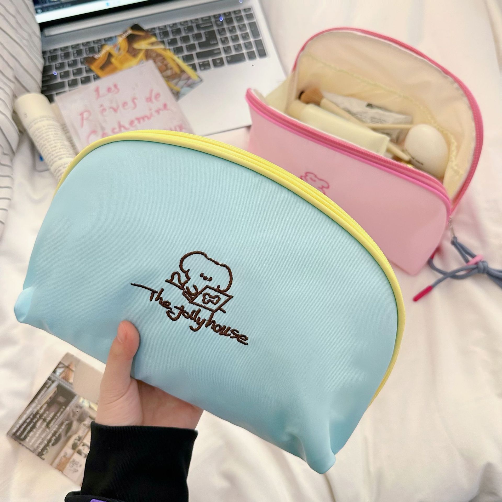 ins Simple Makeup Bag for Women 2025 New Style Cartoon Line puppy Storage Bag Portable cosmetics Storage bag Specification drawing