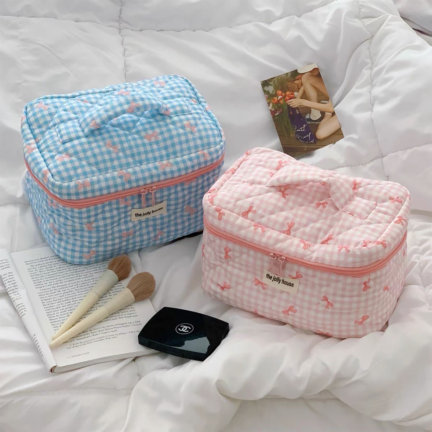 Checkered bow makeup bag, large-capacity sweet student quilted storage bag, portable soft handbag, toiletry bag full figure