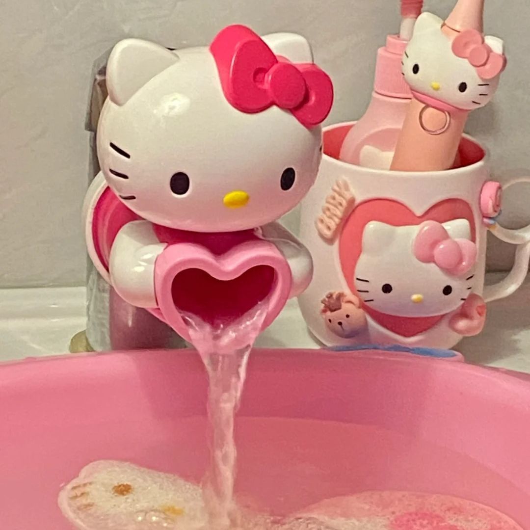 Baby faucet extender, splash-proof, children's cute cartoon, bathroom and kitchen extender switch, water channel Specification drawing