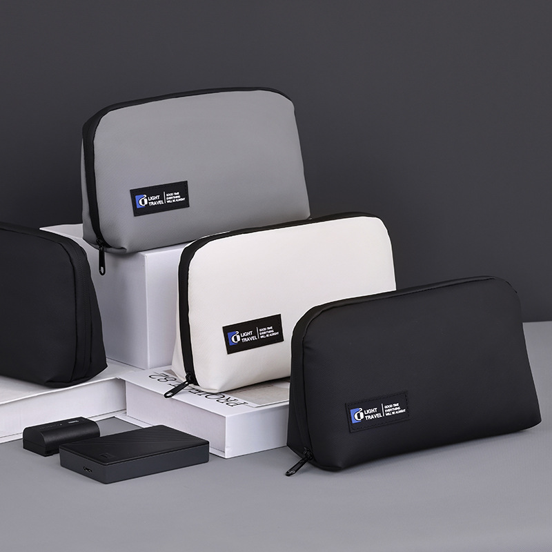 Cross-border digital storage bag, travel portable charger, hard disk, electronic products, memory card accessories, data cable storage full figure