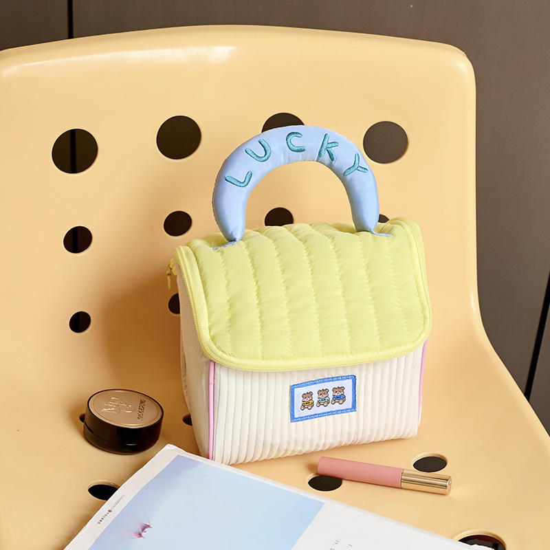 Cute little house Makeup bag for women, large capacity 2025 new portable travel toiletries hand-held compartments storage bag Specification drawing
