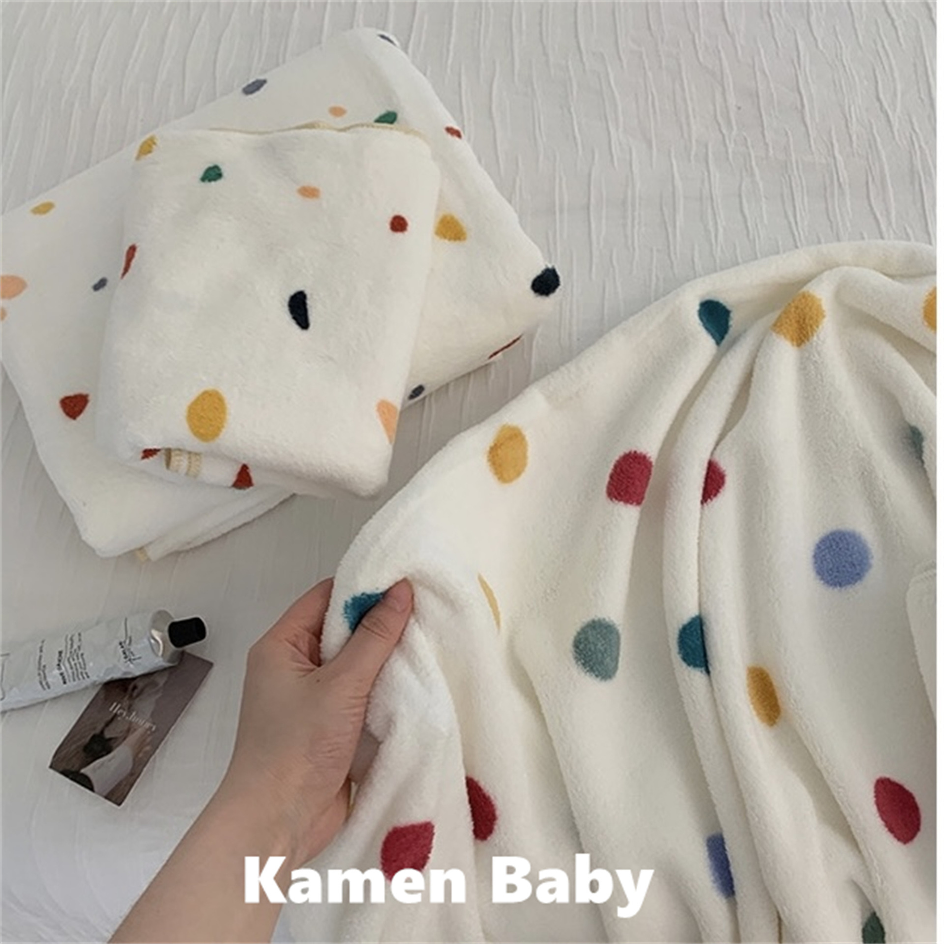 Fresh and colorful polka dot bath towel, coral fleece wrap towel, home soft, skin-friendly, absorbent and quick-drying adult bath towel Specification drawing