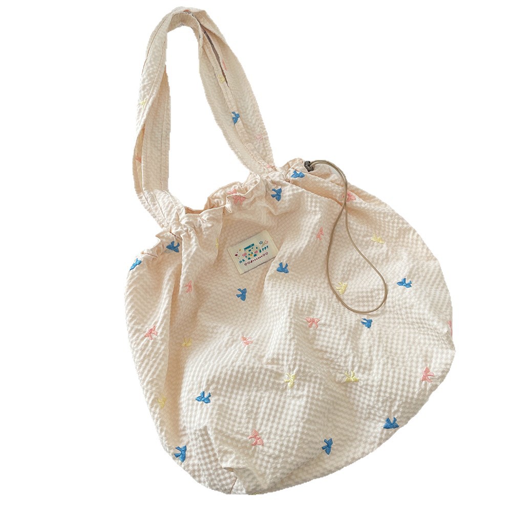 56221 2025 New Style Fresh and niche design bow single-shoulder bag Fashionable and casual underarm bag tote bag Item Picture