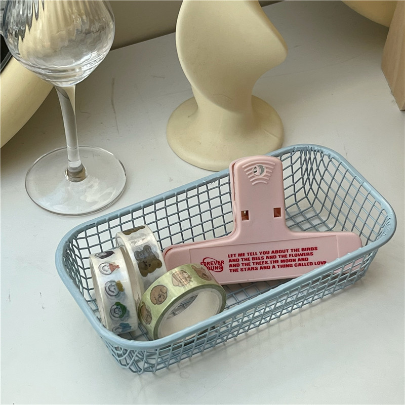 Ins-style desk wire storage basket for miscellaneous items, student office stationery storage box, desktop ironwork organization and storage details Picture