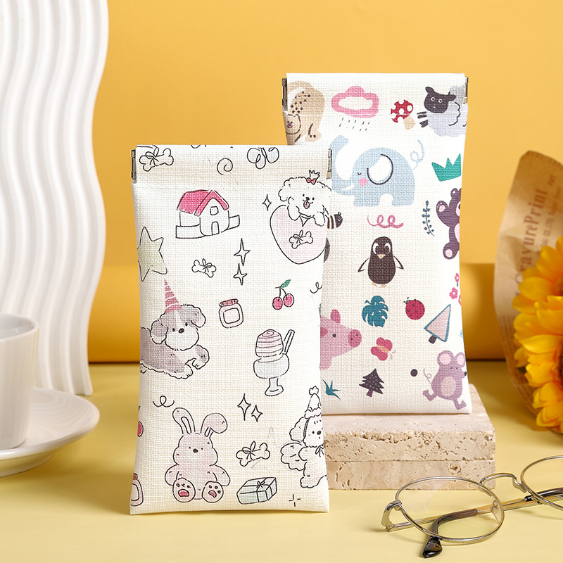 Cartoon printed storage bag, glasses storage bag, student automatic closing spring piece, cute dog stationery bag, wallet card case details Picture