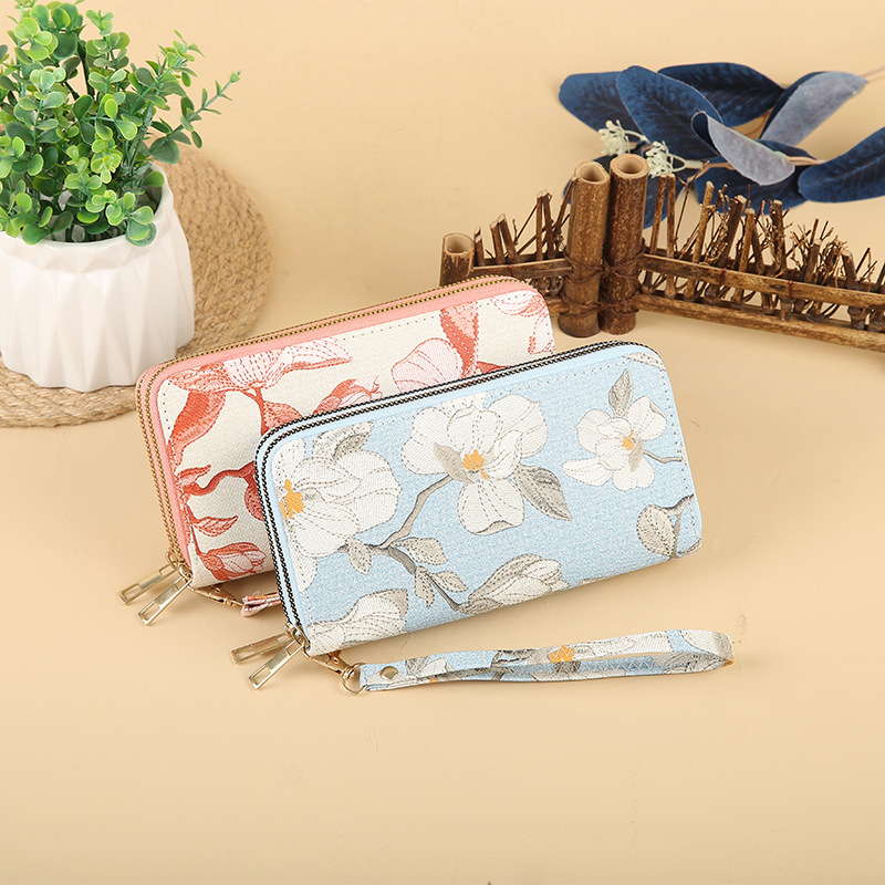 Ladies' double-pull wallet 2024 New large-capacity zipper clutch, embroidered small wallet, simple and elegant coin purse for girls Application Scenario