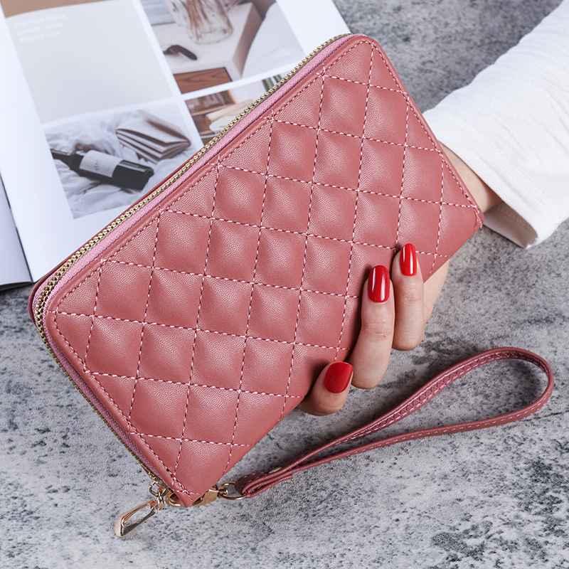 Women's long wallet 2022 new style in stock wholesale simple wrist strap clutch single zipper large capacity mobile phone case Application Scenario