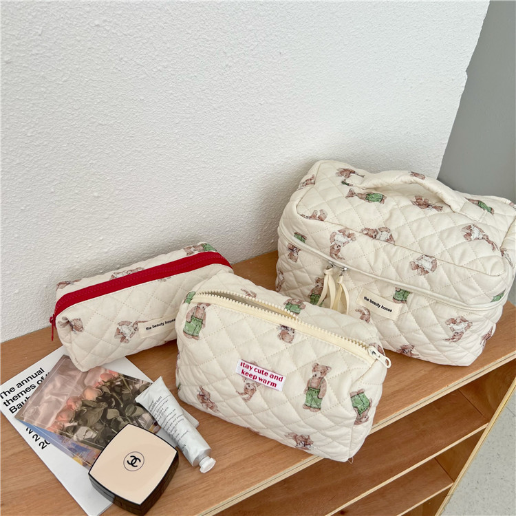 Ins-style bear and rabbit makeup bag, large-capacity stationery storage bag, pen case, portable travel toiletry bag, three-piece set full figure