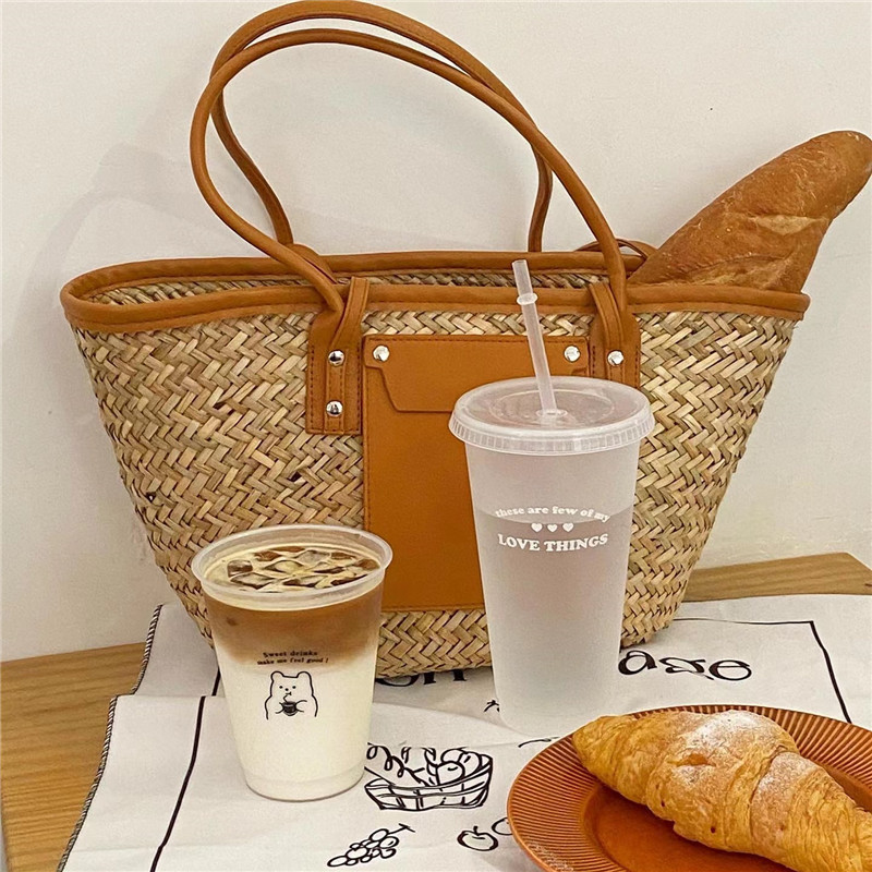 Non-disposable original English letter bear plastic straw cup, girlish heart water cup, portable coffee cup, juice cup Item Picture
