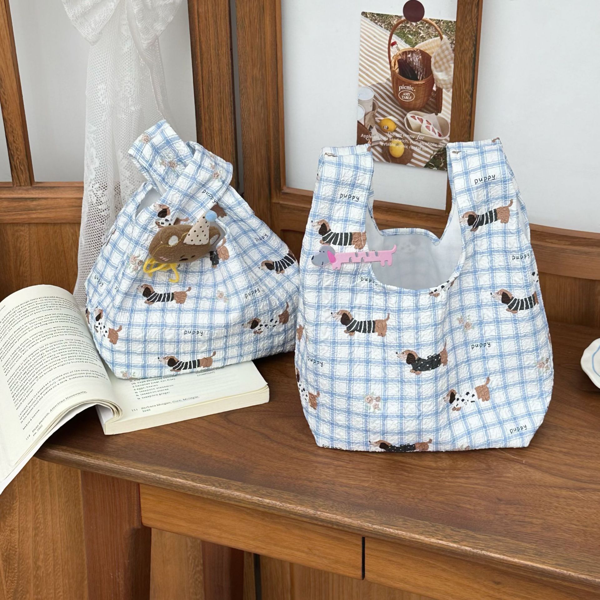 Cartoon printed handbag, fabric blue checkered Dachshund makeup bag, portable storage bag for outdoor sundries. Handbag details Picture
