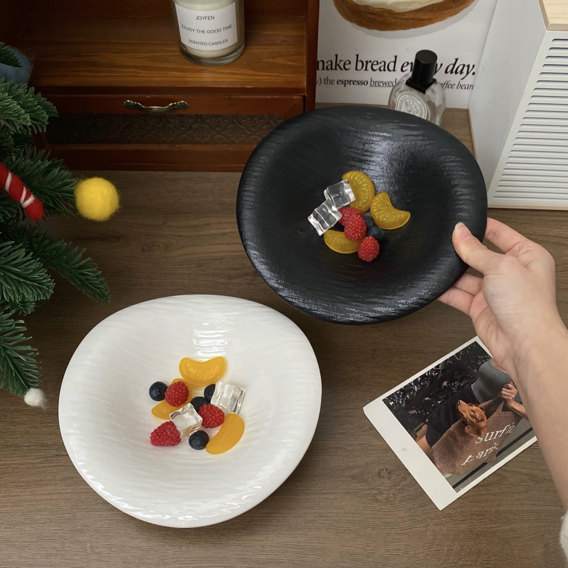 ins cloud plate, ceramic plate, rock pattern, simple style, high-end feel, irregular irregular salad plate, fruit yogurt plate details Picture